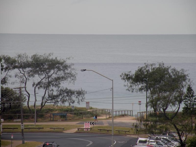 1/12 Queensland Ave, Broadbeach QLD 4218