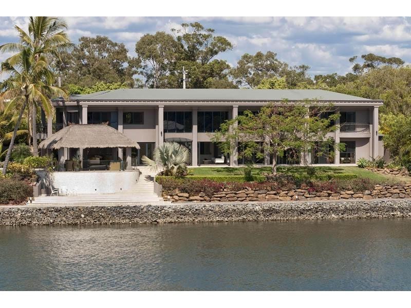 171 Monaco Street, Broadbeach Waters QLD 4218