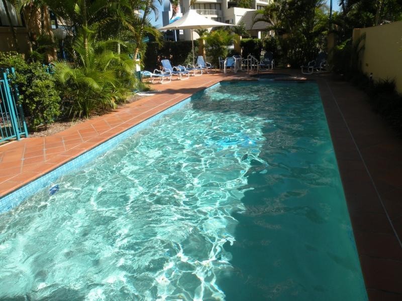 35 /20 Anne Ave, Broadbeach QLD 4218