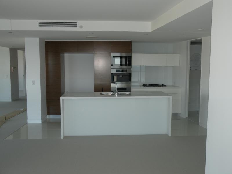 2401/1 Charles Ave, Broadbeach QLD 4218