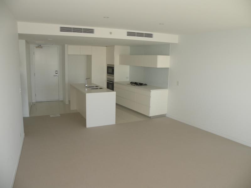 2403/1 Charles Ave, Broadbeach QLD 4218