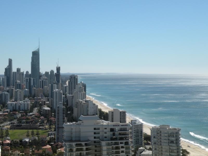 20804/1 Charles Ave, Broadbeach QLD 4218