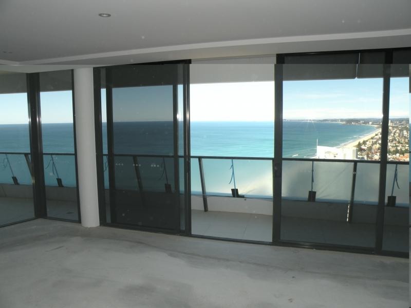 20804/1 Charles Ave, Broadbeach QLD 4218