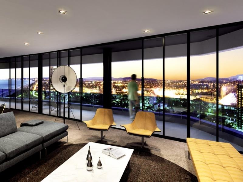 22103/1  Charles Ave, Broadbeach QLD 4218