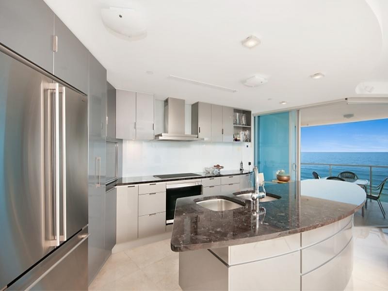 Broadbeach QLD 4218