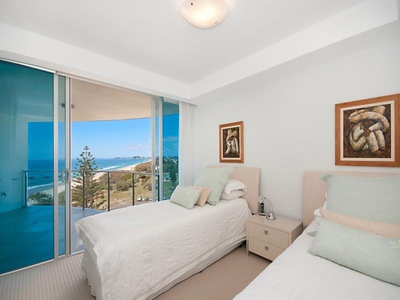 Broadbeach QLD 4218