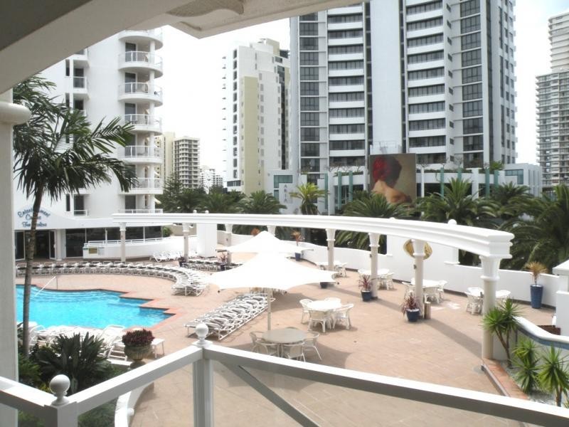 1206/24 Queensland Ave, Broadbeach QLD 4218