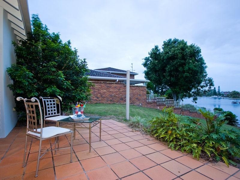 51 Blair Athol Cres, Sorrento QLD 4217