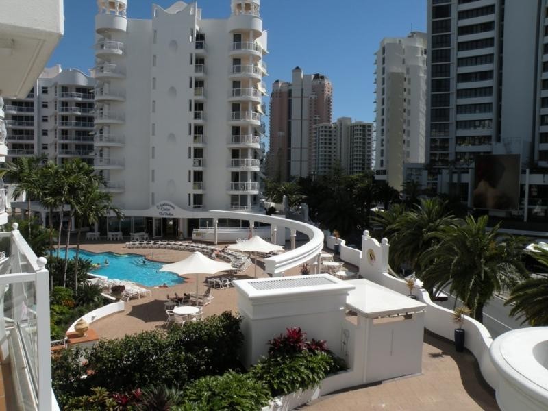 1308/24 Queensland Ave, Broadbeach QLD 4218
