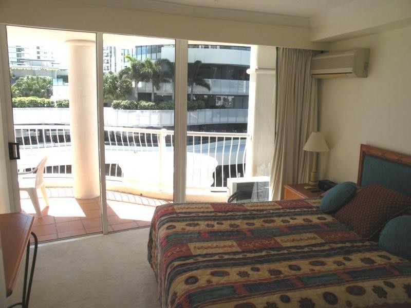 1308/24 Queensland Ave, Broadbeach QLD 4218