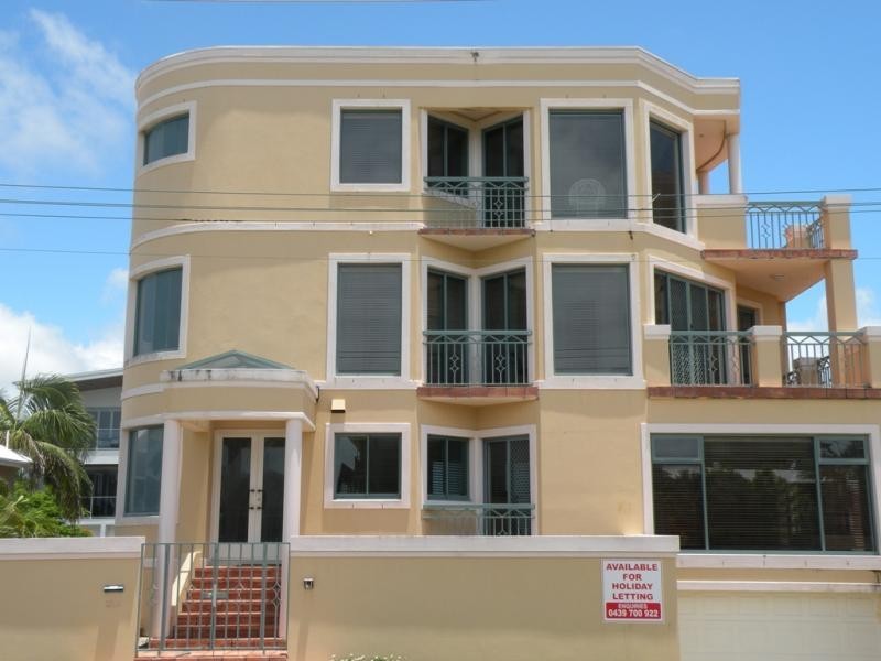 A/114 Albatross Ave, Mermaid Beach QLD 4218