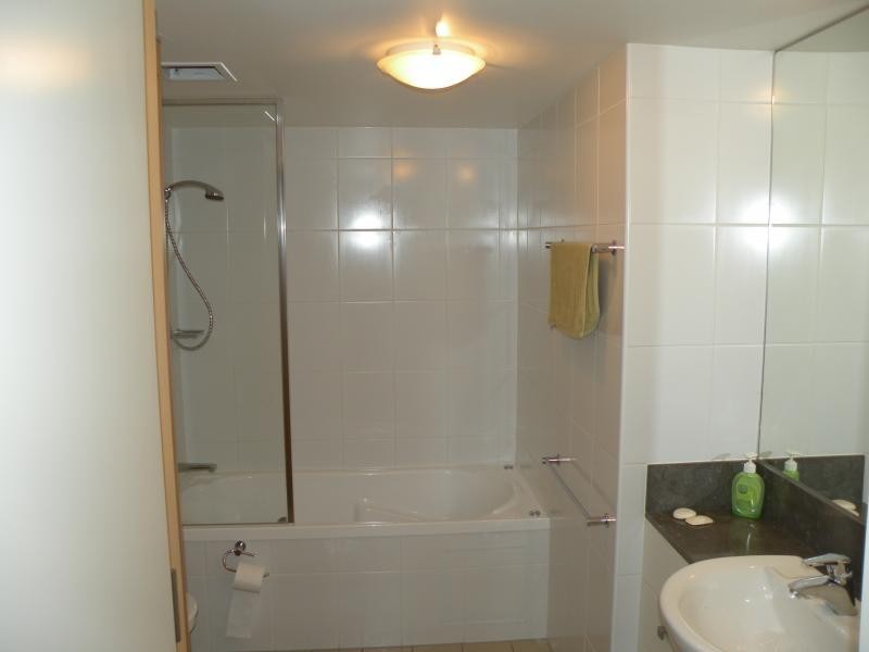 1607/2685 Gold Coast Hwy, Broadbeach QLD 4218