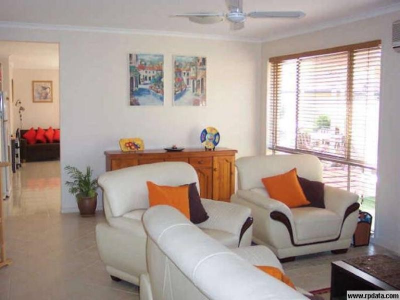 3 Yarraville Street, Robina QLD 4226