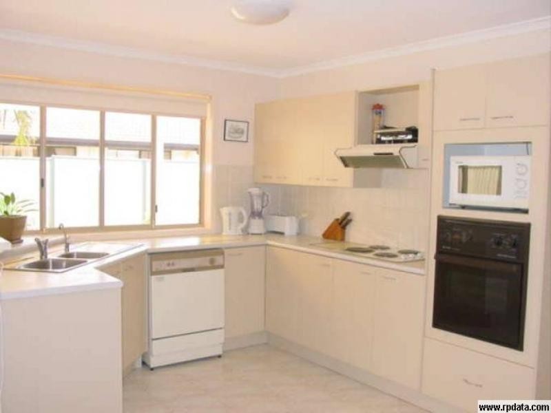 3 Yarraville Street, Robina QLD 4226