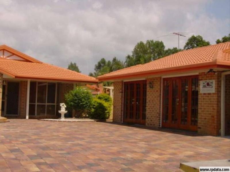 3 Yarraville Street, Robina QLD 4226