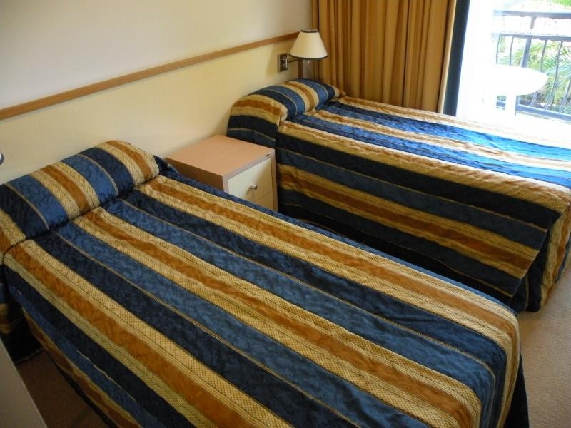205 /2990 Gold Coast Hyway, Surfers Paradise QLD 4217