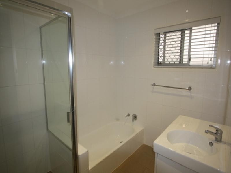 22 Coogeen Street, Sorrento QLD 4217