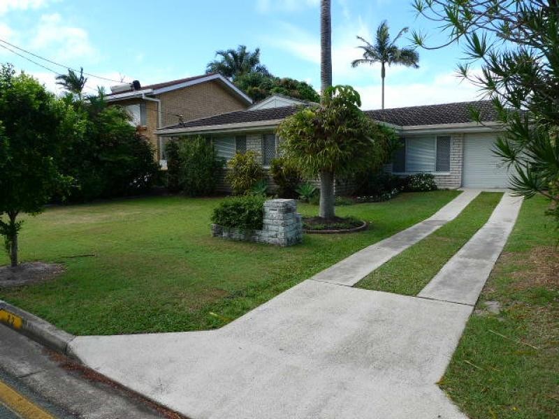 22 Coogeen Street, Sorrento QLD 4217