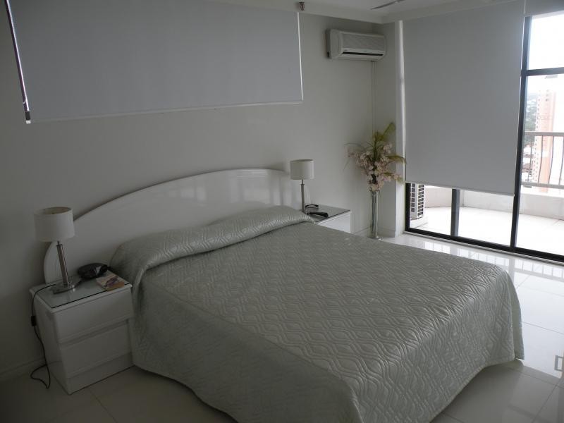 32 H /1 Albert Avenue, Broadbeach QLD 4218