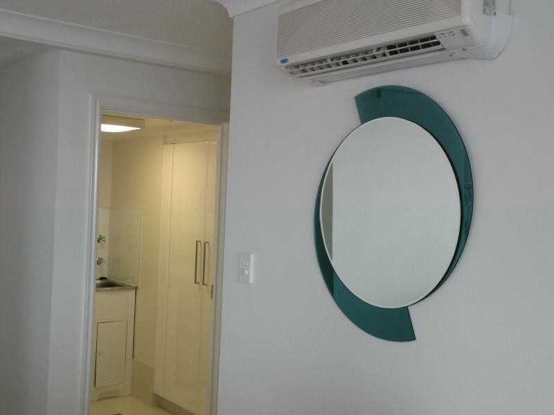 32 H /1 Albert Avenue, Broadbeach QLD 4218