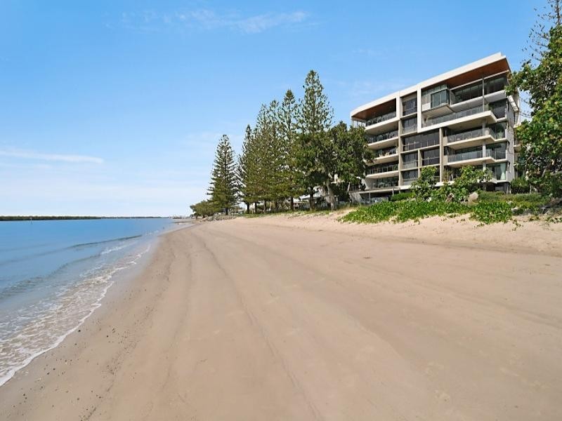 1102/323 Bayview Street, Runaway Bay QLD 4216
