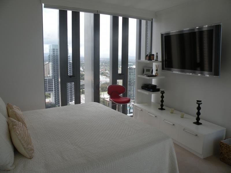 54/173 Old Burleigh Road, Broadbeach QLD 4218