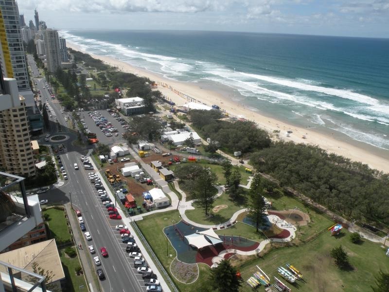 54/173 Old Burleigh Road, Broadbeach QLD 4218