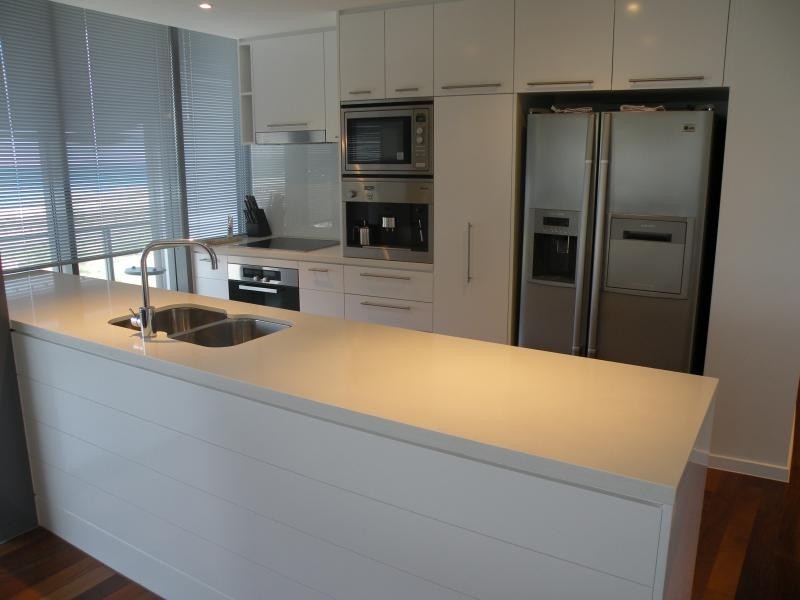 16/173 Old Burleigh Road, Broadbeach QLD 4218