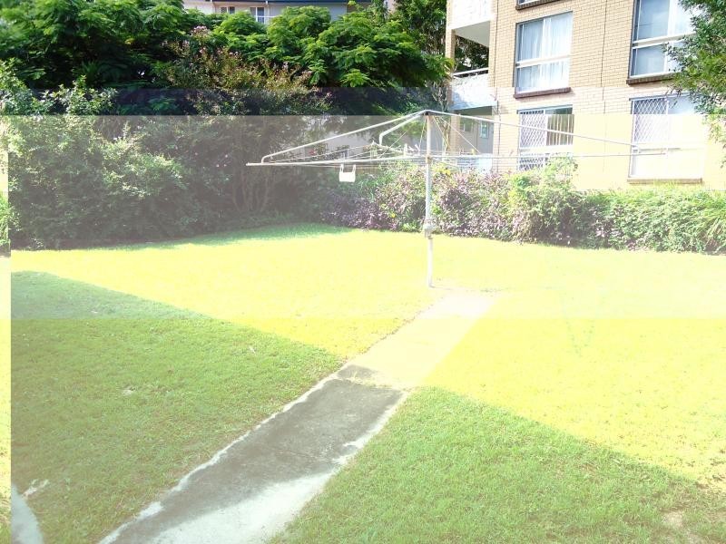 2/13 Jubilee Ave, Broadbeach QLD 4218