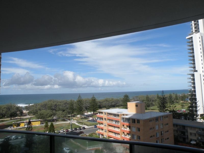 707/1 Charles Ave ORACLE, Broadbeach QLD 4218