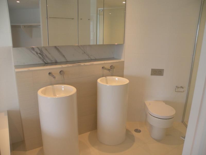707/1 Charles Ave ORACLE, Broadbeach QLD 4218