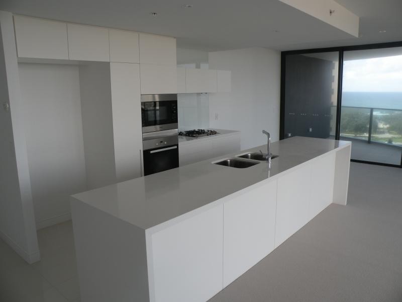 707/1 Charles Ave ORACLE, Broadbeach QLD 4218