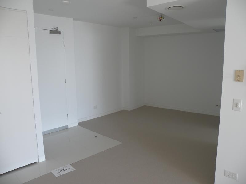 1604/1 Charles Avenue, Broadbeach QLD 4218