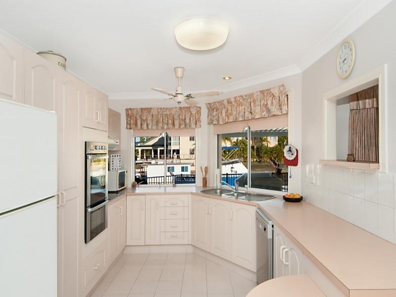 116  Lae Drive, Runaway Bay QLD 4216