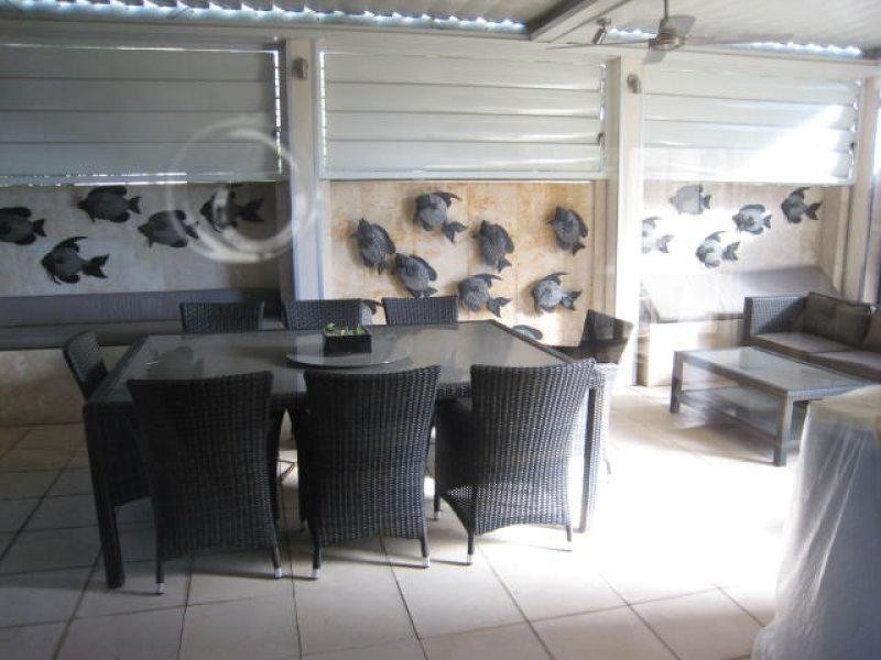 35 Meadowview Drive, Carrara QLD 4211