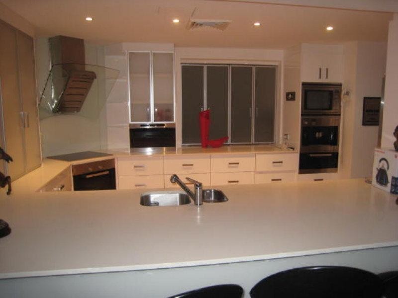 35 Meadowview Drive, Carrara QLD 4211