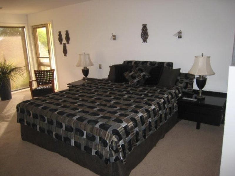 35 Meadowview Drive, Carrara QLD 4211