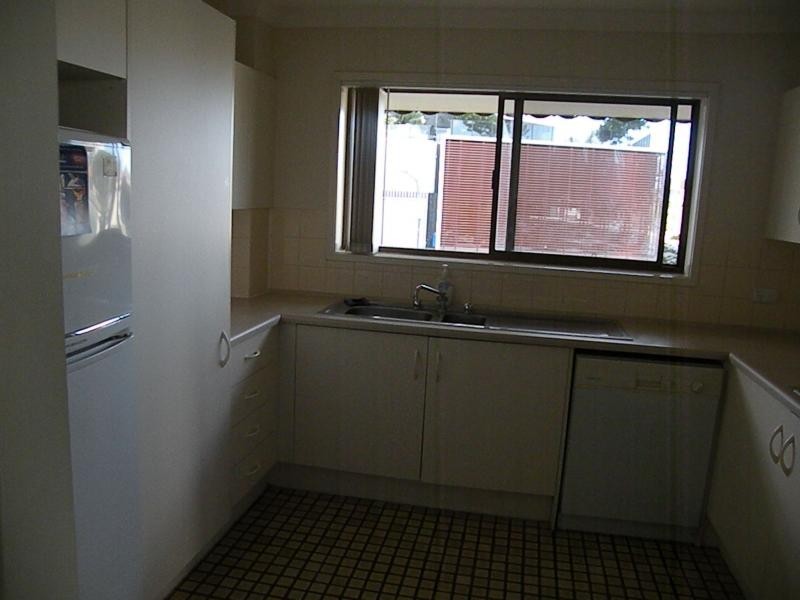 7/66 Surf Parade, Broadbeach QLD 4218