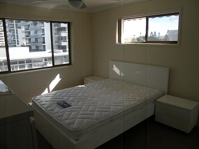 7/66 Surf Parade, Broadbeach QLD 4218