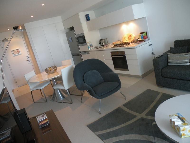 20806/1 Oracle, Broadbeach QLD 4218