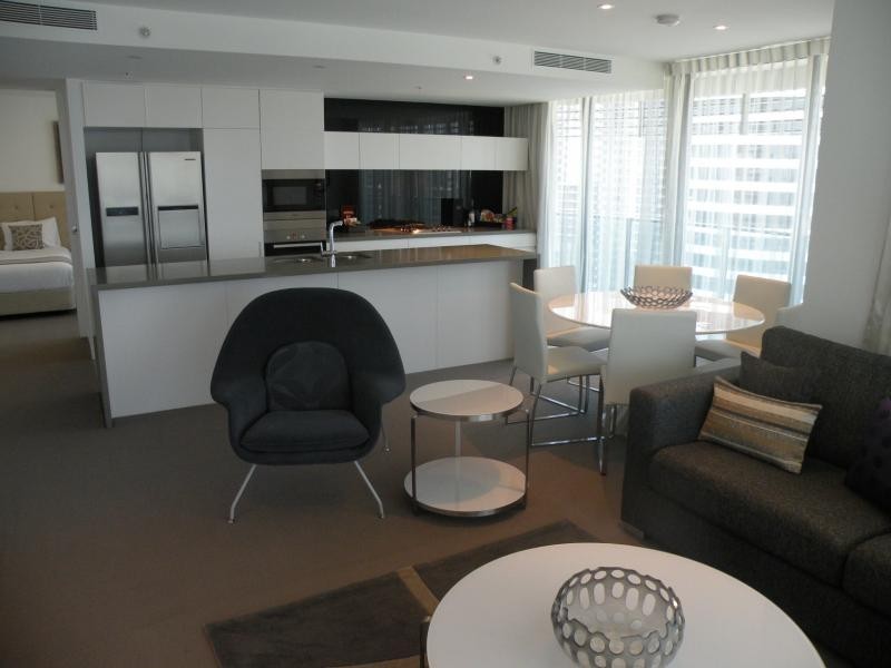 1601/1 Oracle, Broadbeach QLD 4218