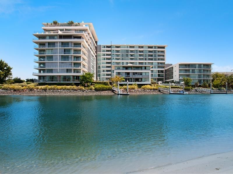 1209/33  T E Peters Drive, Broadbeach QLD 4218