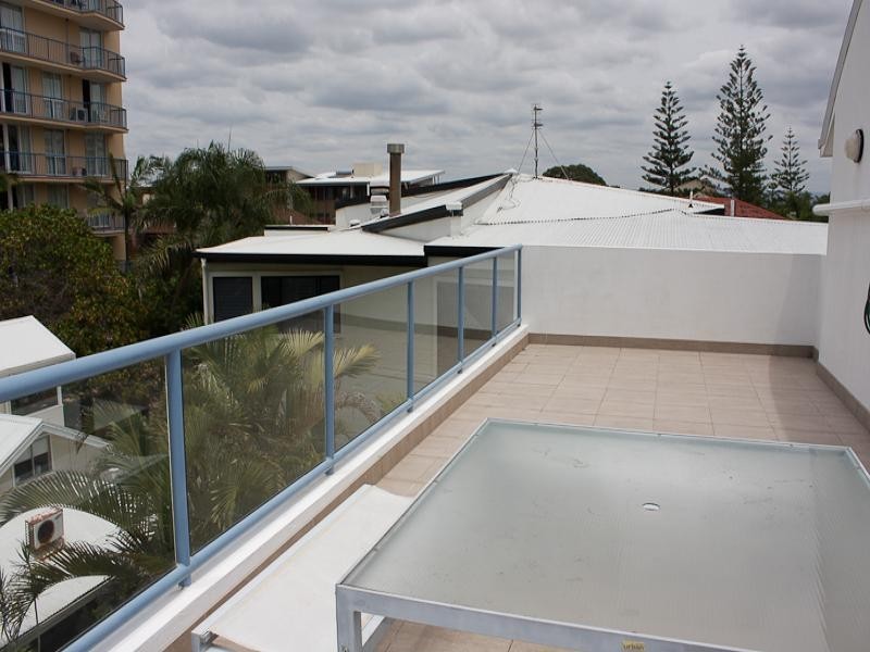 5/6 First Avenue, Broadbeach QLD 4218