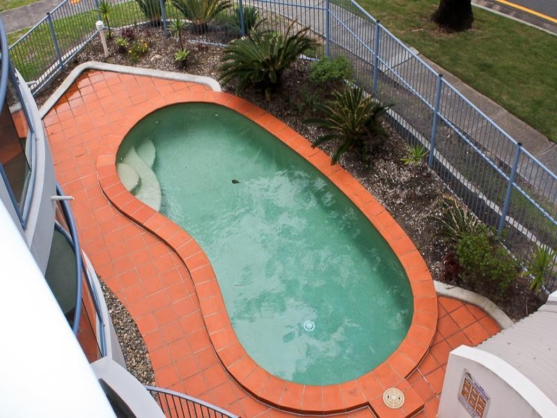 5/6 First Avenue, Broadbeach QLD 4218