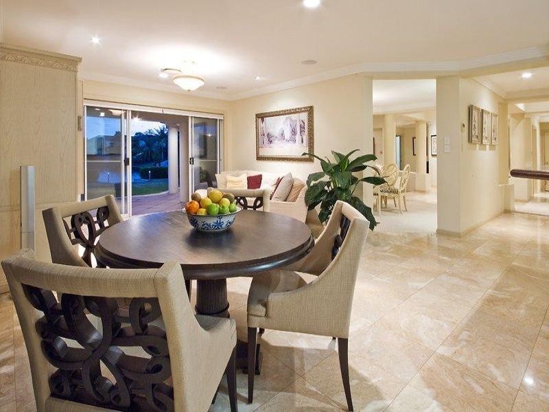 40 Cotlew Street East, Southport QLD 4215