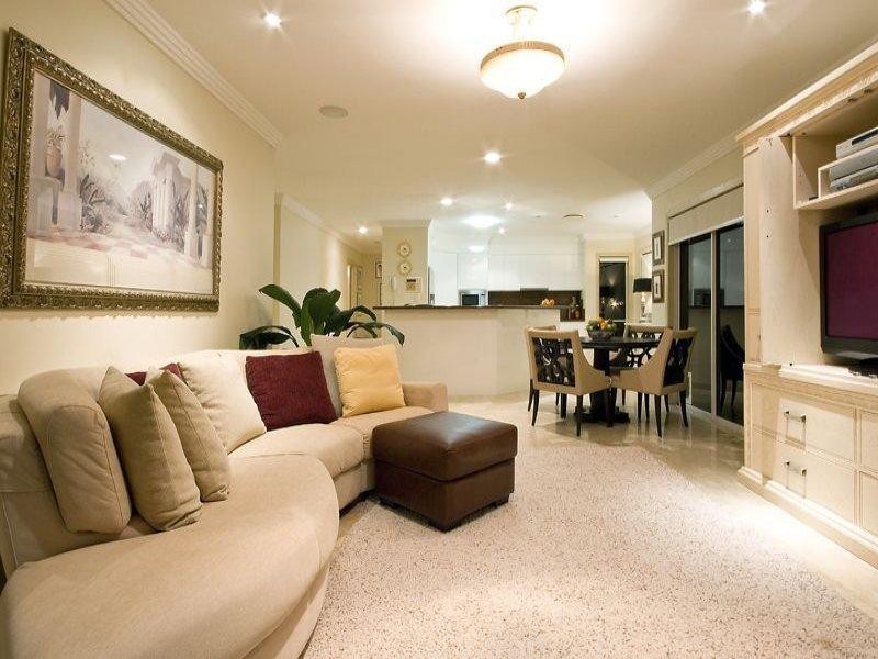 40 Cotlew Street East, Southport QLD 4215