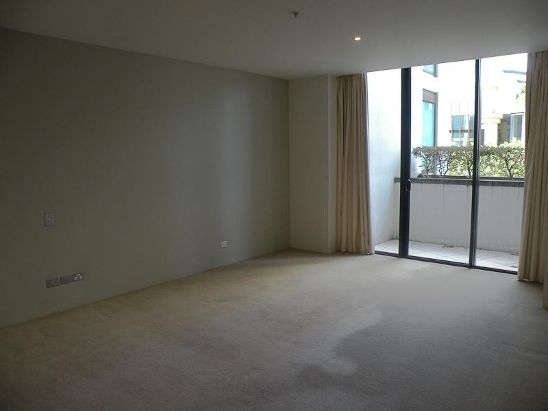 17 Albert Avenue, Broadbeach QLD 4218