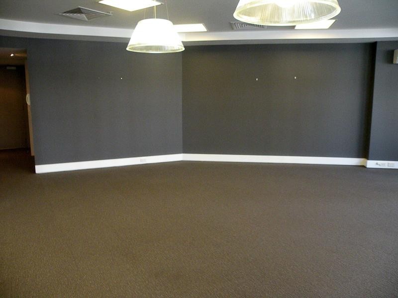 17 Albert Avenue, Broadbeach QLD 4218