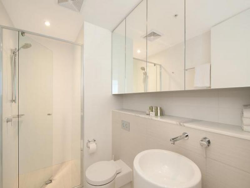 2305/1 Oracle, Broadbeach QLD 4218