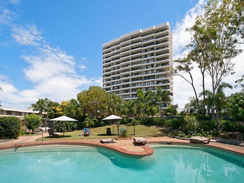 54 Hooker Boulevard, Broadbeach Waters QLD 4218